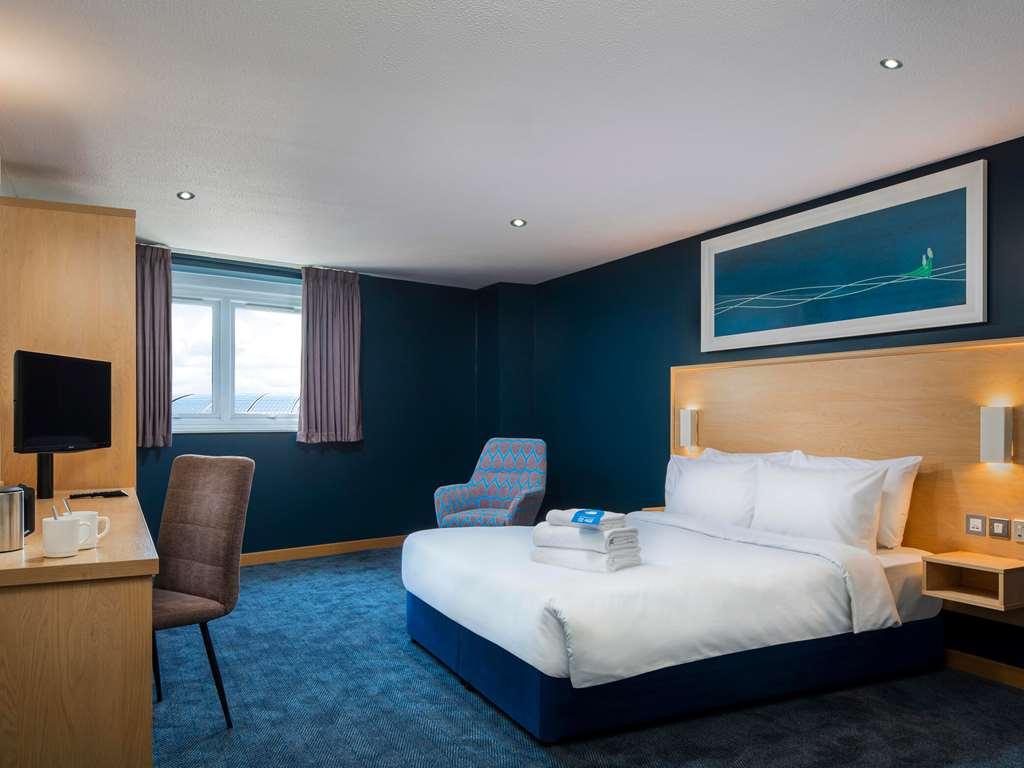 Travelodge Bath Central الغرفة الصورة