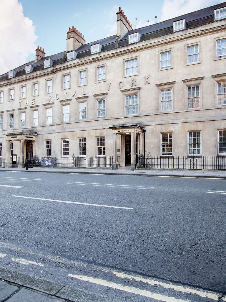 Travelodge Bath Central المظهر الخارجي الصورة