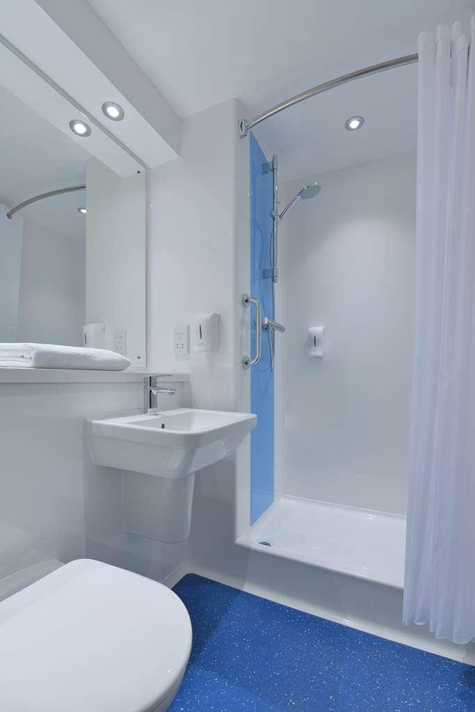Travelodge Bath Central المظهر الخارجي الصورة